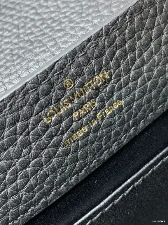 Rep ladies LOUIS CAPUCINES MINI VUITTON 0523